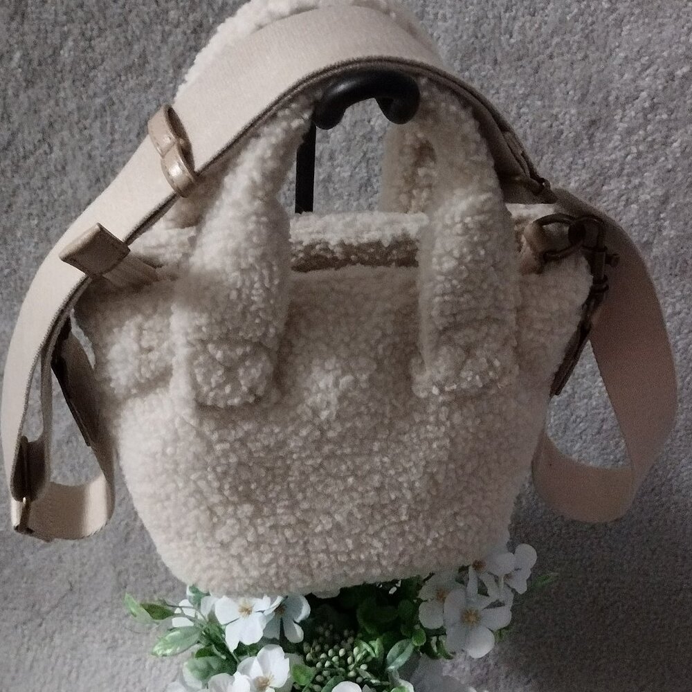Universal Thread Sherpa Crossbody Mini Tote - Picture 2 of 8
